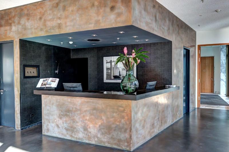 Cosmo Hotel Berlin Mitte - Lobi