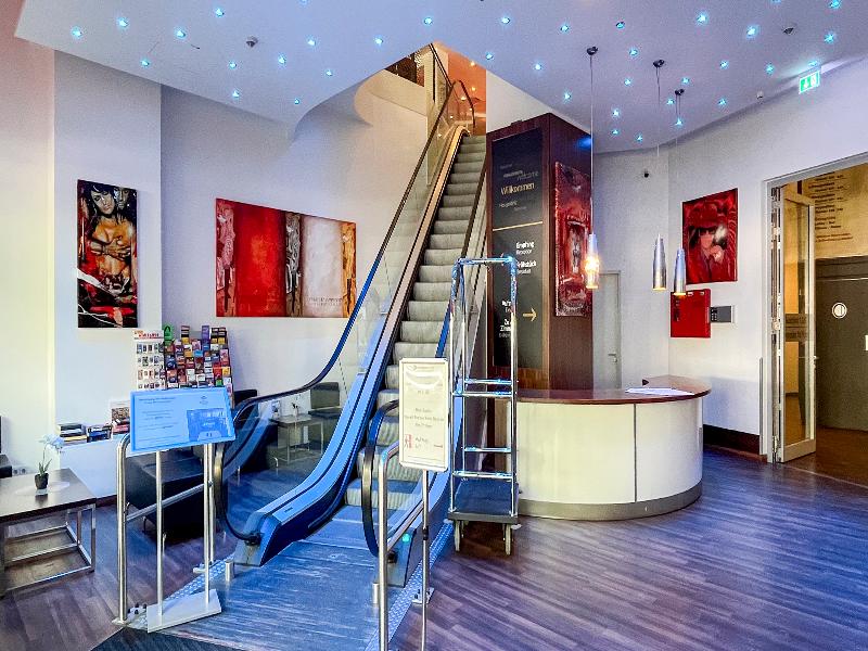 PLAZA Premium Berlin Kurfürstendamm - Genel