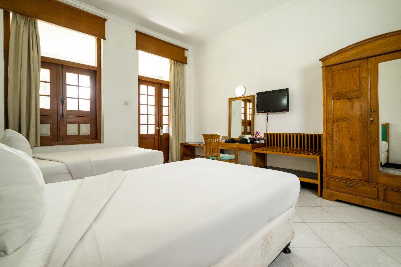 Inna Bali Heritage Hotel - Oda