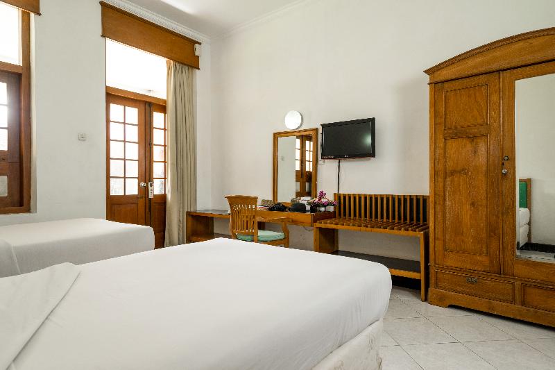 Inna Bali Heritage Hotel - Oda