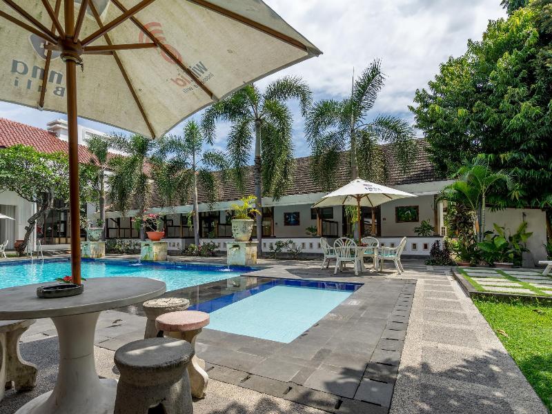 Inna Bali Heritage Hotel - Havuz