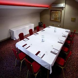 Red Hall fotoÄŸrafÄ±