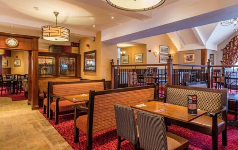 Corr's Corner Hotel - Bar