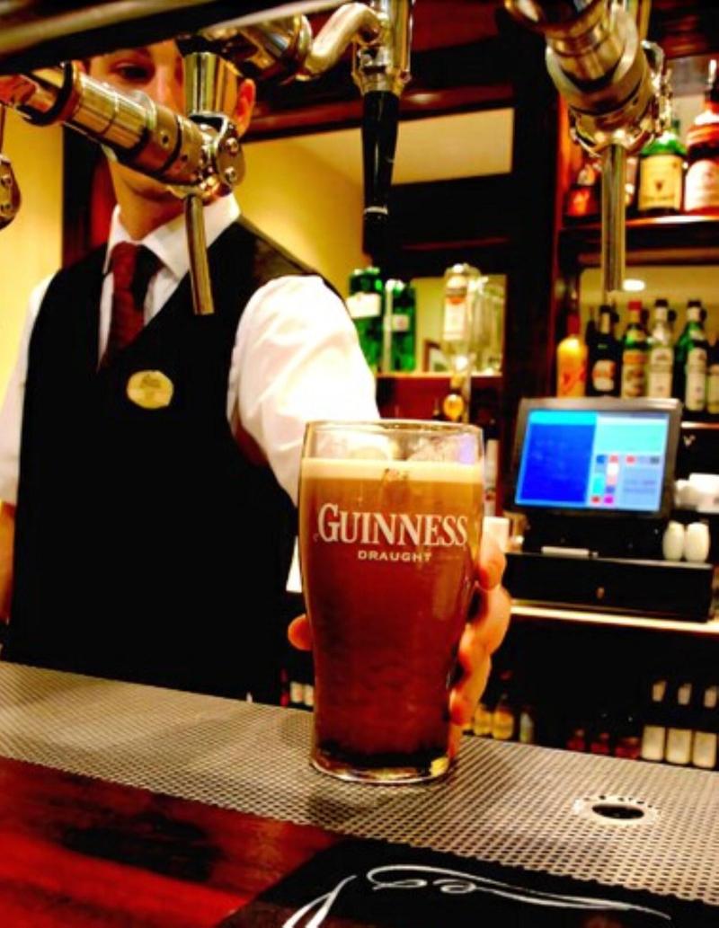Corr's Corner Hotel - Bar