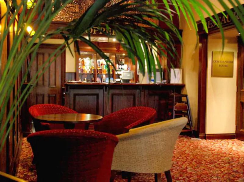 Corr's Corner Hotel - Bar