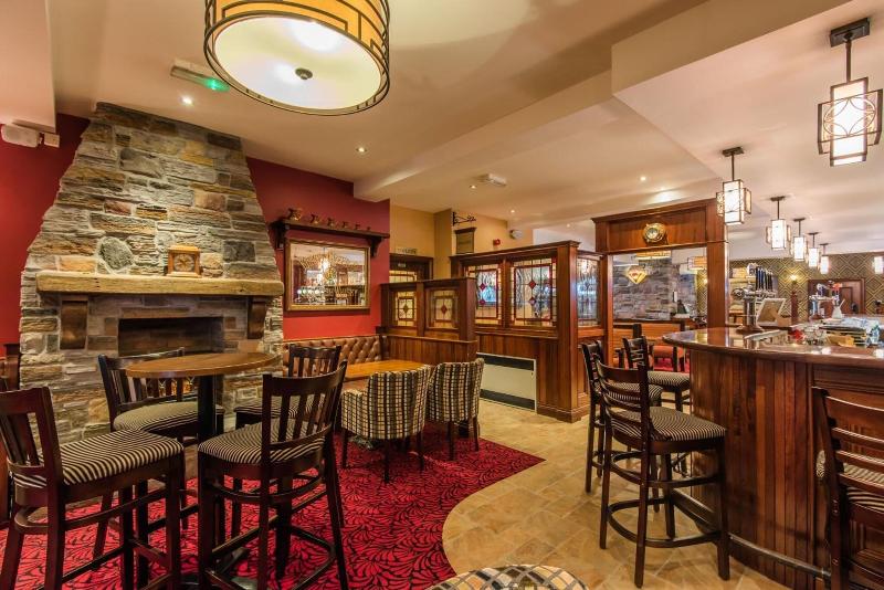 Corr's Corner Hotel - Bar