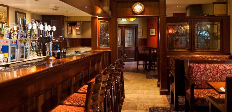 Corr's Corner Hotel - Bar