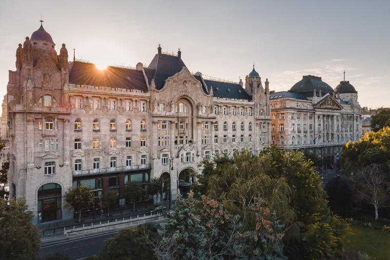 Four Seasons Hotel Gresham Palace Budapest - Genel