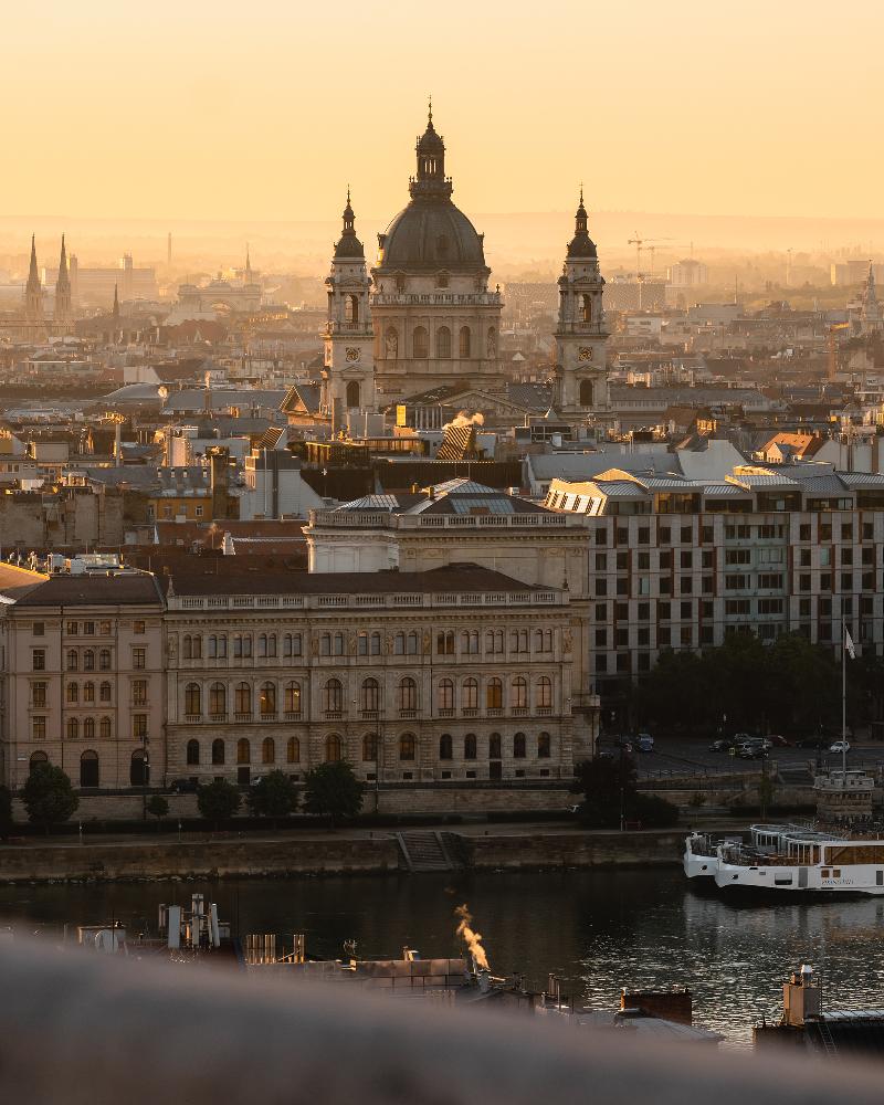 Four Seasons Hotel Gresham Palace Budapest - Genel