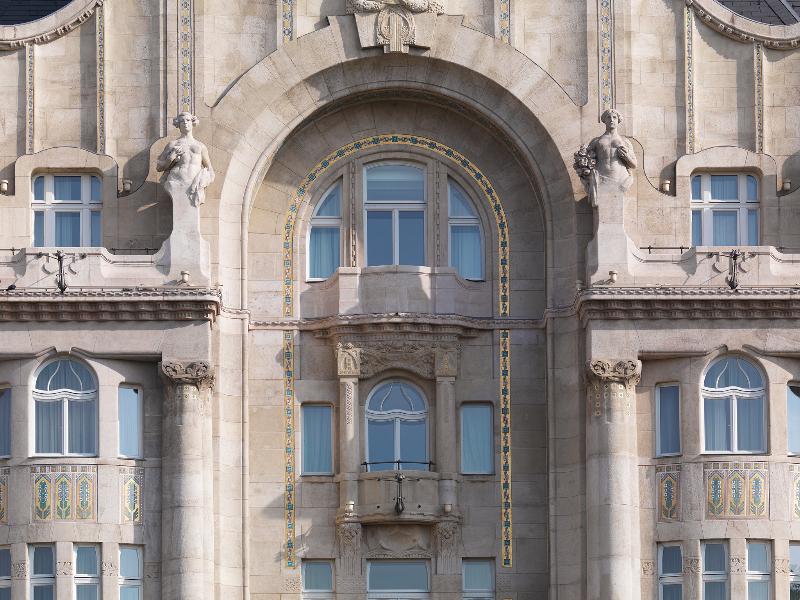 Four Seasons Hotel Gresham Palace Budapest - Genel