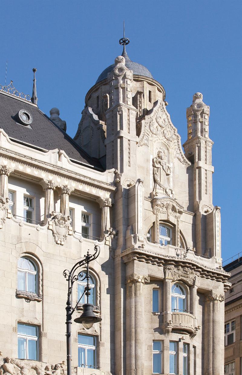 Four Seasons Hotel Gresham Palace Budapest - Genel