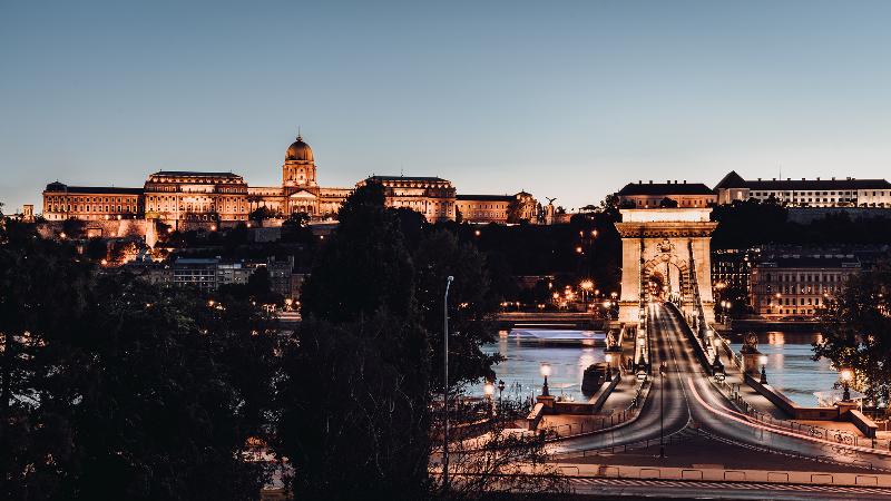 Four Seasons Hotel Gresham Palace Budapest - Genel