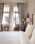 Four Seasons Hotel Gresham Palace Budapest oda fotoğrafı