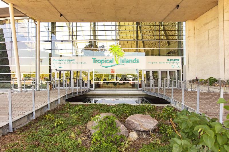 Tropical Islands - Lobi