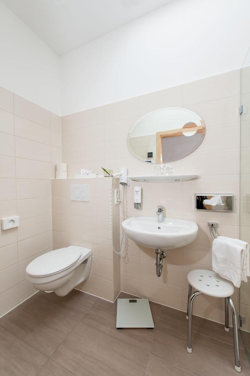 Landhotel Butjadinger Tor - Oda