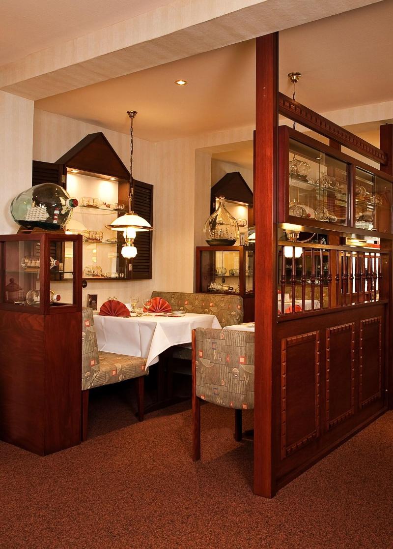 Landhotel Butjadinger Tor - Restoran