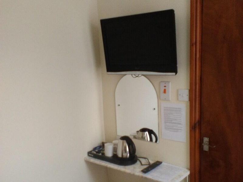 Edward Hotel - Guest House - Oda