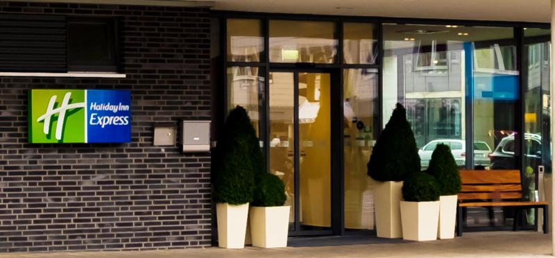 Holiday Inn Express Guetersloh - Lobi