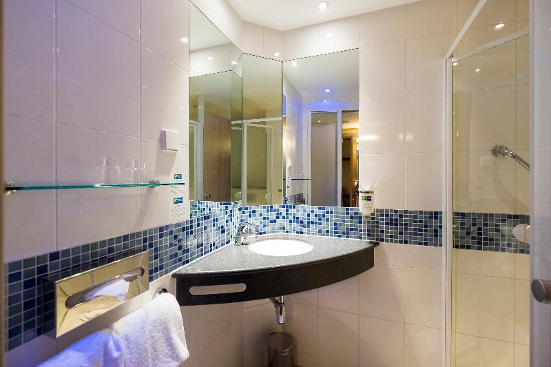 Holiday Inn Express Guetersloh - Oda