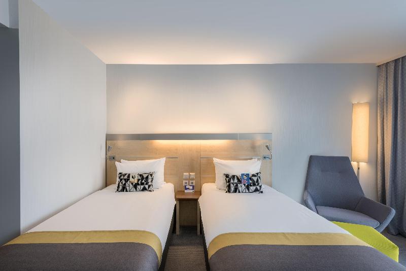 Holiday Inn Express Guetersloh - Oda