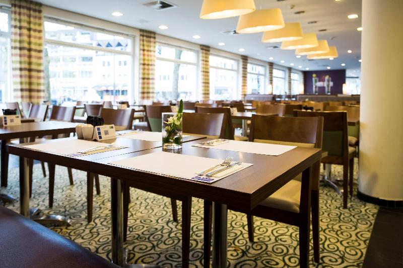 Holiday Inn Express Guetersloh - Restoran