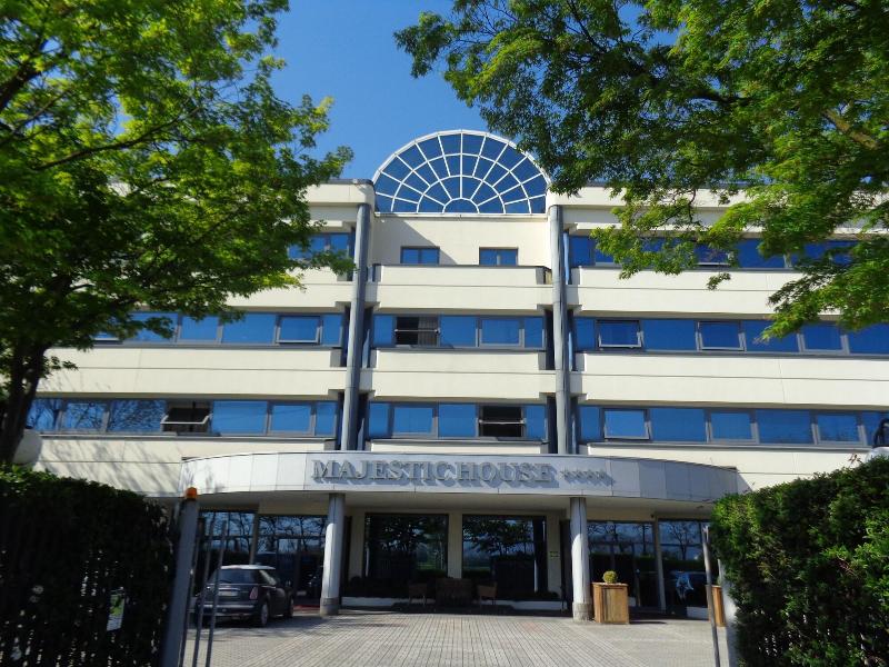 Hotel Ferretti Majestic House - Genel