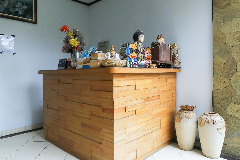 Three Brothers Bungalows and Villas - Lobi