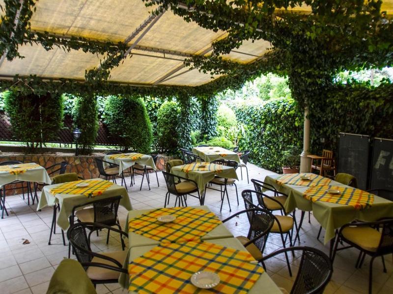 Molnar - Restoran