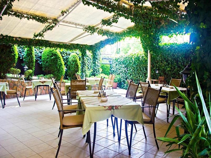 Molnar - Restoran