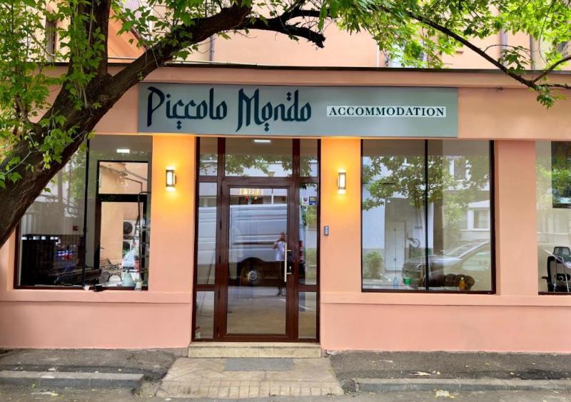 Piccolo Mondo Bucharest - Genel