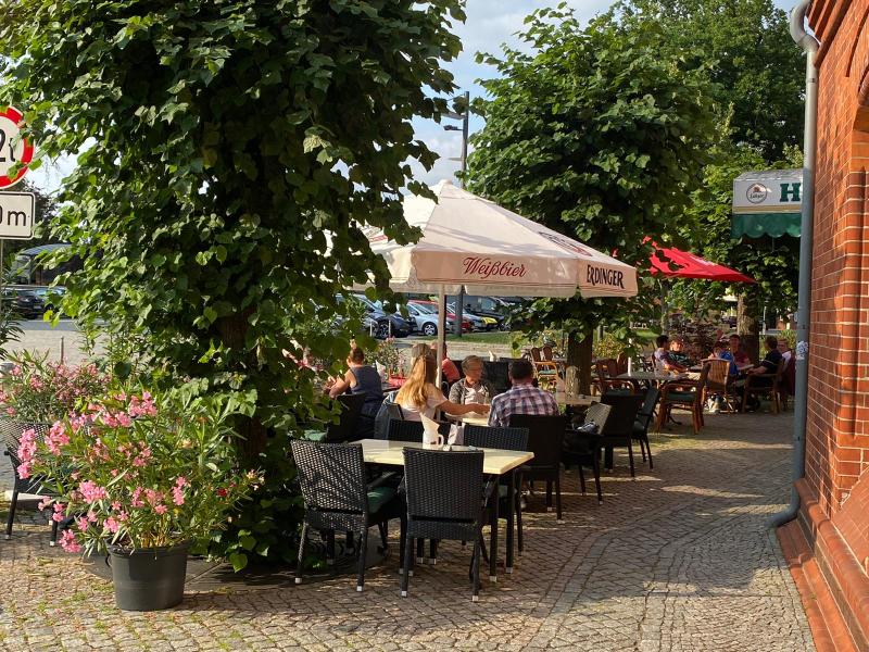 Hotel Restaurant zur Eldenburg - Teras