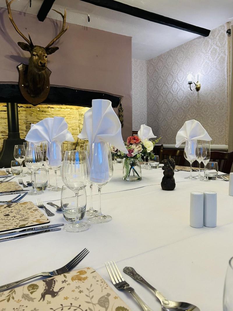 The Royal Oak Inn - Restoran