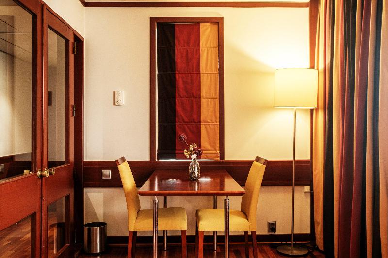 Holiday Inn Lisbon Continental - Oda