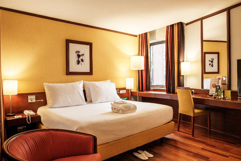 Holiday Inn Lisbon Continental - Oda