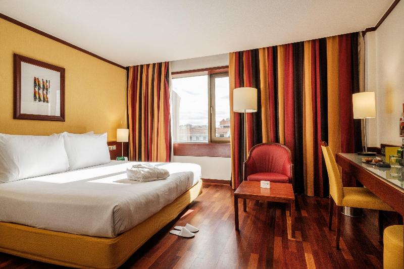 Holiday Inn Lisbon Continental - Oda