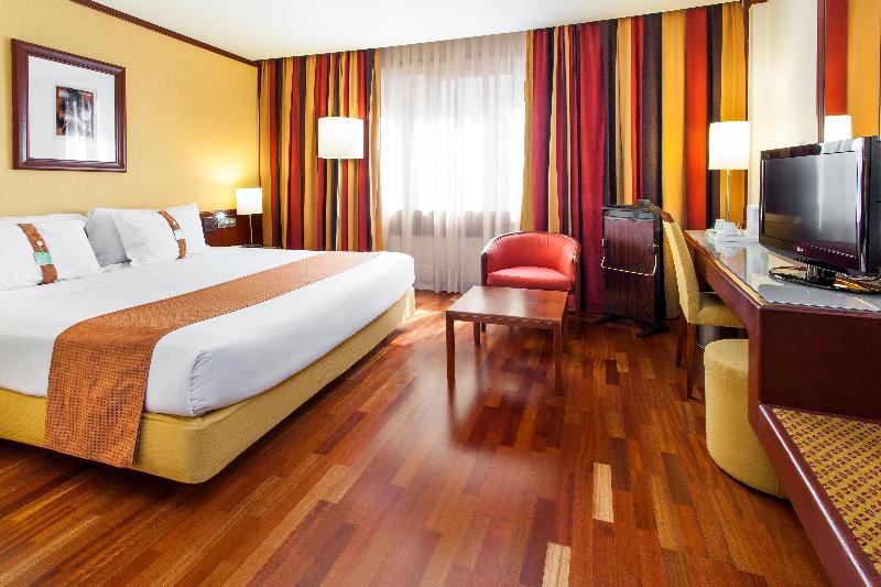 Holiday Inn Lisbon Continental - Oda