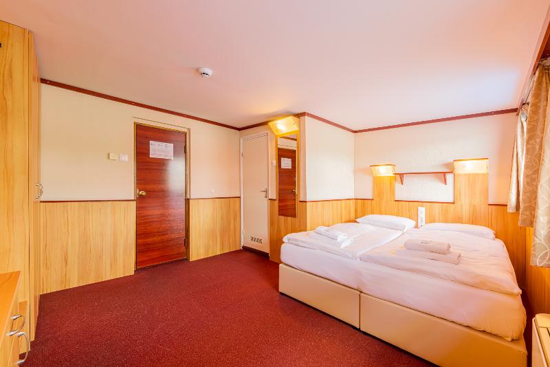 Fortuna Boat Hotel Budapest - Oda