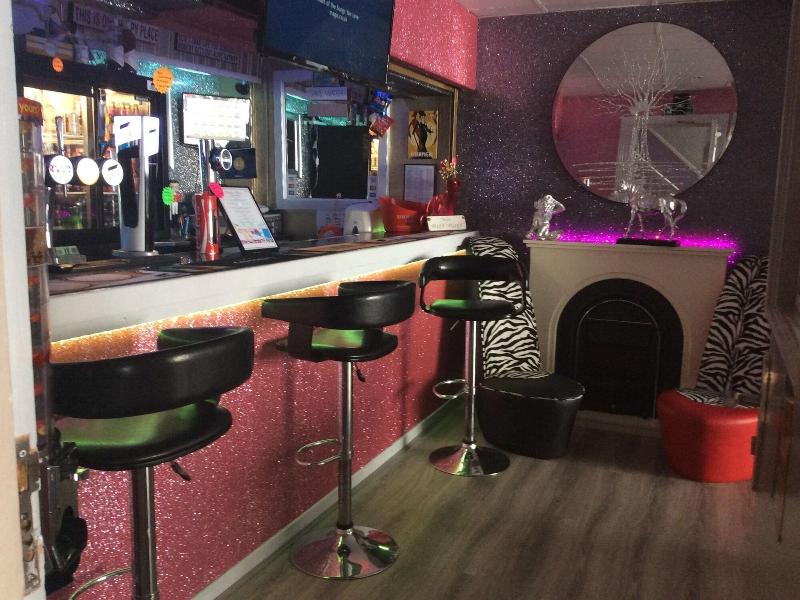 The Trentwood - Hotel - Bar