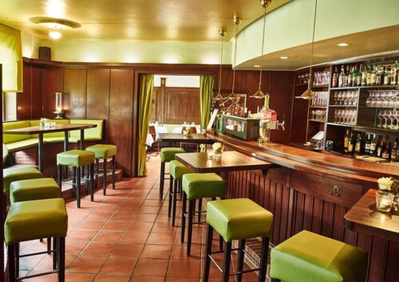 Stickdorn - Bar