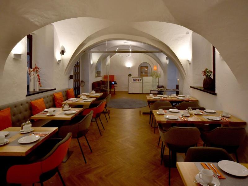 Am Maxplatz - Lobi
