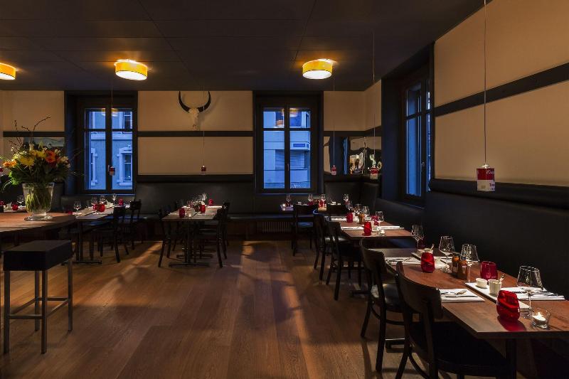 easyHotel Basel City - Restoran