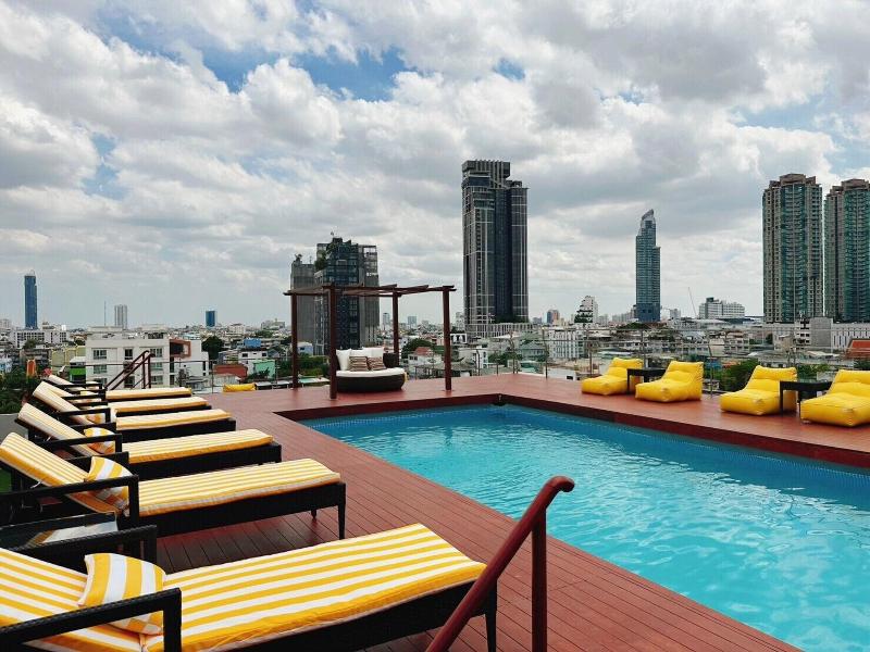 Miloft Sathorn Hotel - Havuz