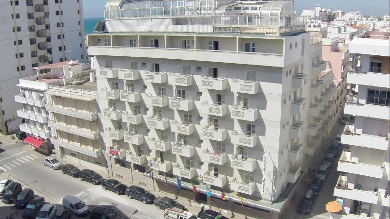 Baía Beach Hotel - Genel