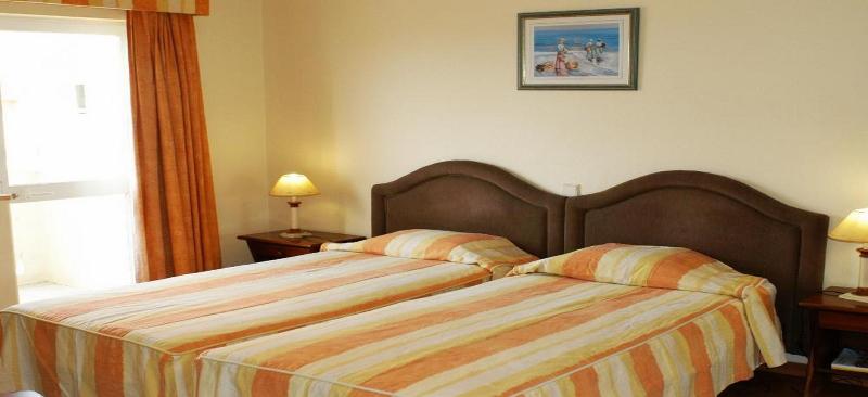 Baía Beach Hotel - Oda