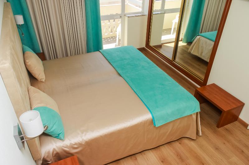 Baía Beach Hotel - Oda