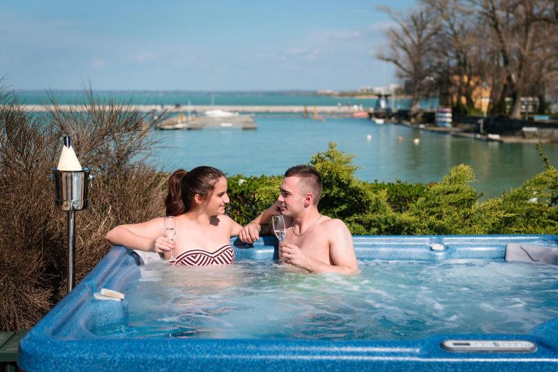 Hotel Yacht Wellness & Business - Aktivite