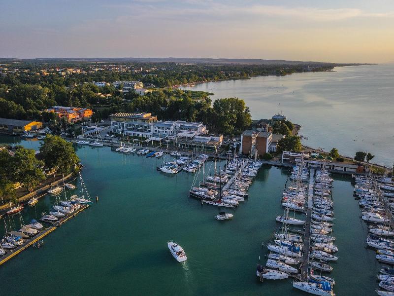 Hotel Yacht Wellness & Business - Genel
