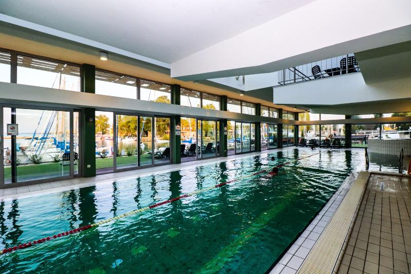 Hotel Yacht Wellness & Business - Havuz