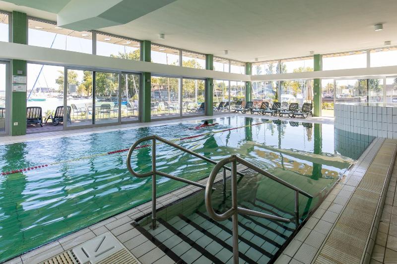 Hotel Yacht Wellness & Business - Havuz