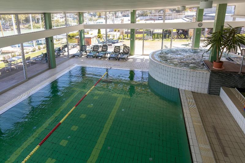 Hotel Yacht Wellness & Business - Havuz